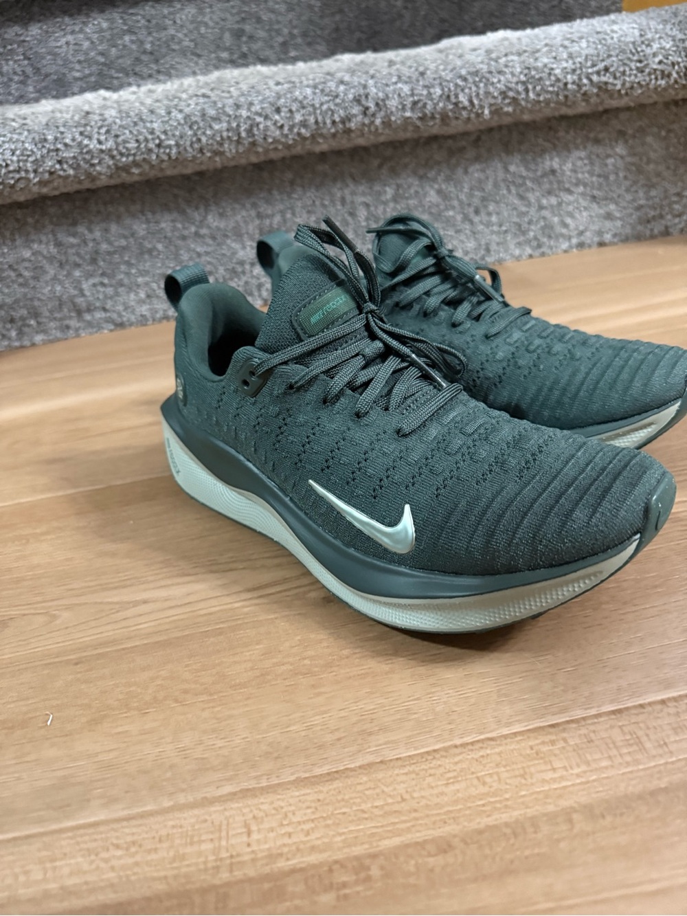 Nike Womens ReactX Infinity running shoes